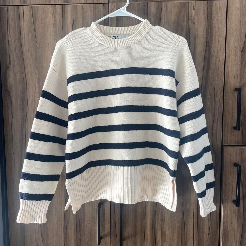 Zara Women's Cream Jumper